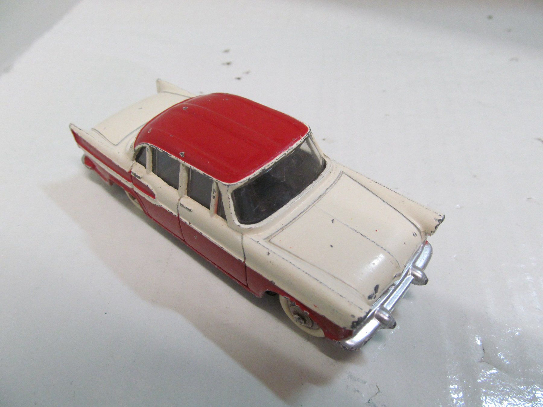 Dinky Toys Modellini d'auto: SIMCA CHAMBORD  DINKY TOYS  1:43 – Nuovo (secondo la descrizione) da Grueningen venduto da malamut56 4