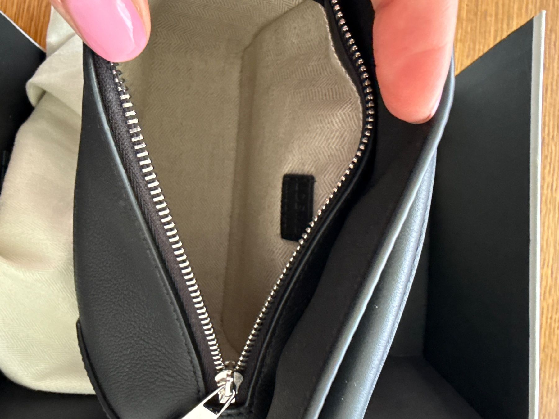 Loewe Borse da donna: Loewe Puzzle Bag Mini - NEW – Nuovo e nell'imballaggio originale da Adliswil venduto da Sale12 8