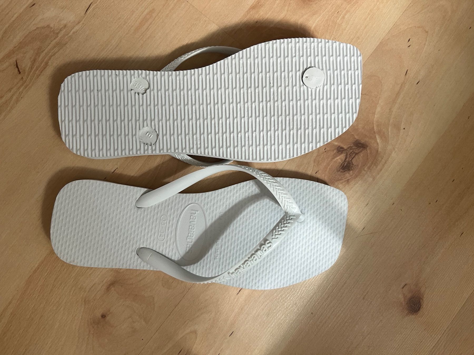 Havaianas Chaussures hommes: Havaianas Flipflops – D'occasion à trimbach par Constancejeanine 1