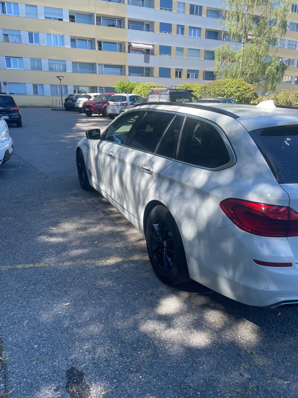 BMW Automobili: bmw 540 I Brake Xdrive – Usato da Neuchâtel venduto da gjo_h5h6 4