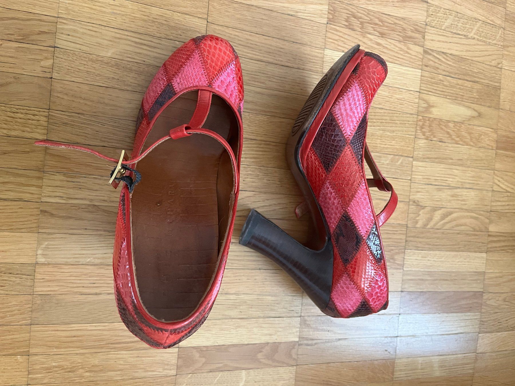 Chie Mihara Scarpe da donna: Wunderschöne Damenschuhe Chie Mihara – Usato da Zürich venduto da sve_7tgw 1