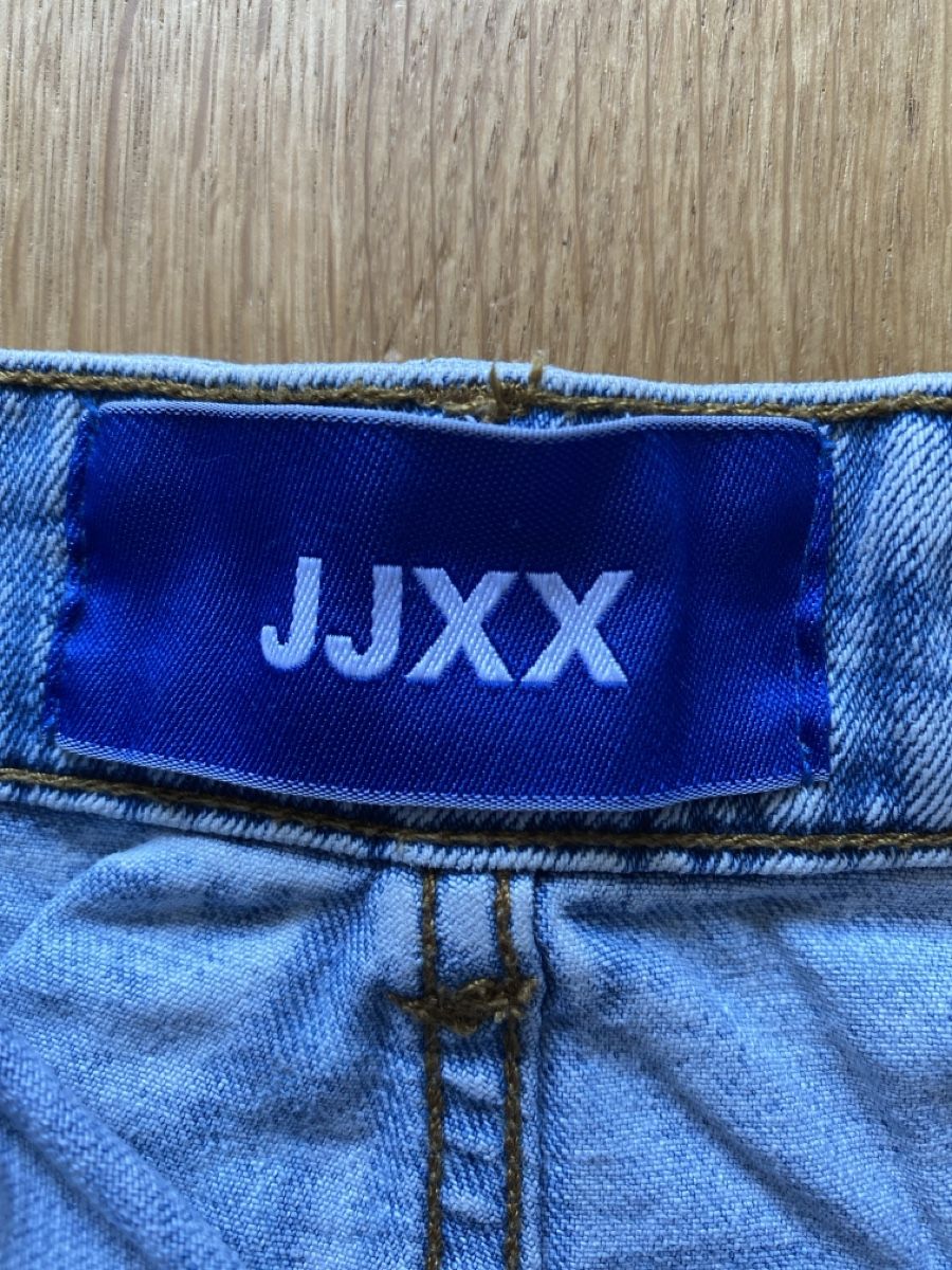 Pantaloni: Shorts 🎉 – Usato da Villeret venduto da Laloer22 1