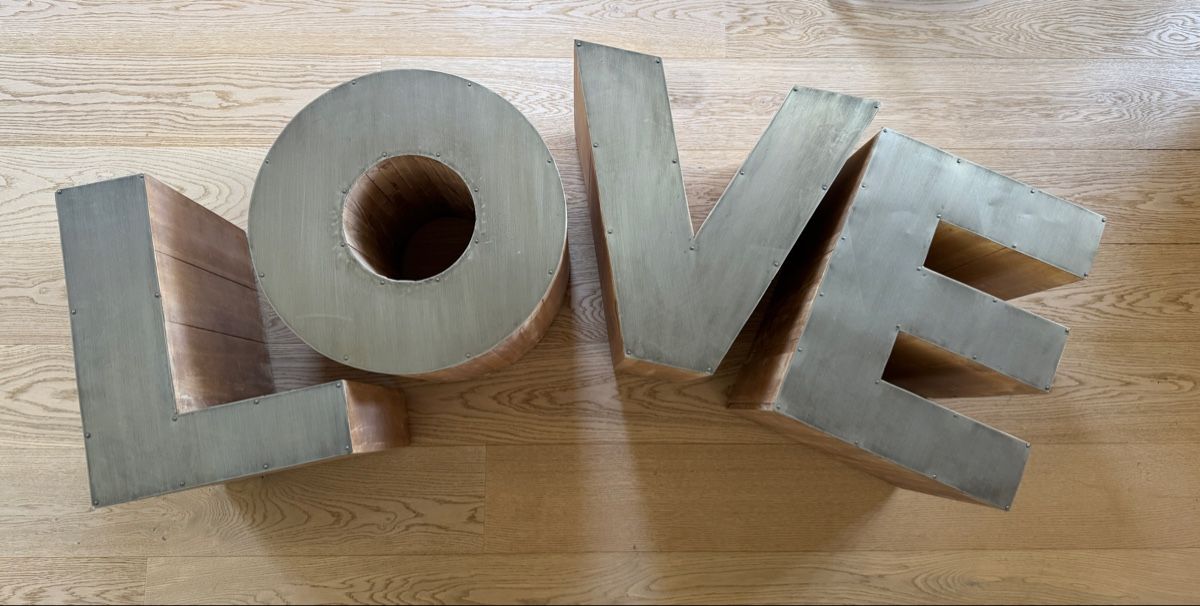 Tables: SALON COUTCH TISCH LOVE SET – D'occasion à Maur par Speuz65 1