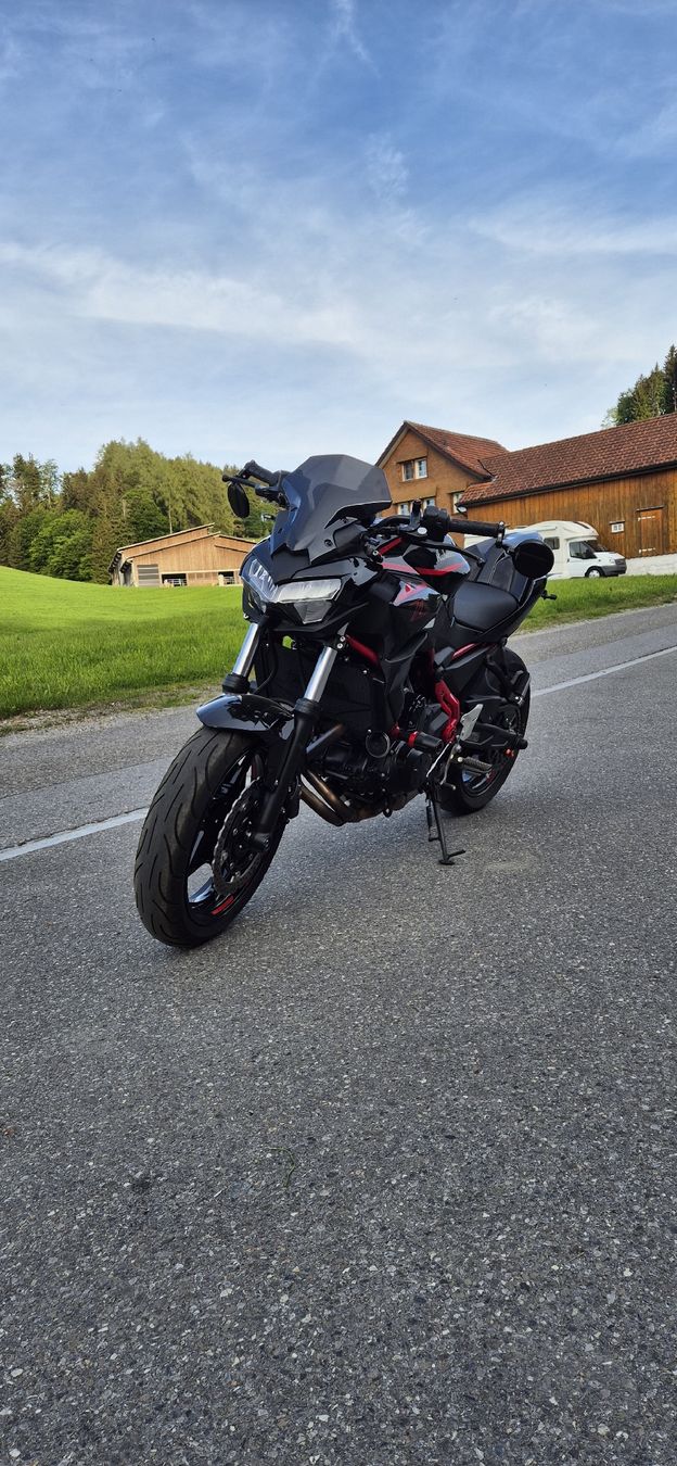 Kawasaki Strada: Kawasaki Z650 ABS – Usato da Herisau venduto da ste_g5wg