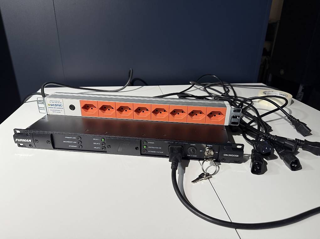 Stromzufuhr: Furmann CN-3600 SE Power Conditioner – Gebraucht aus Bischofszell von Nenga