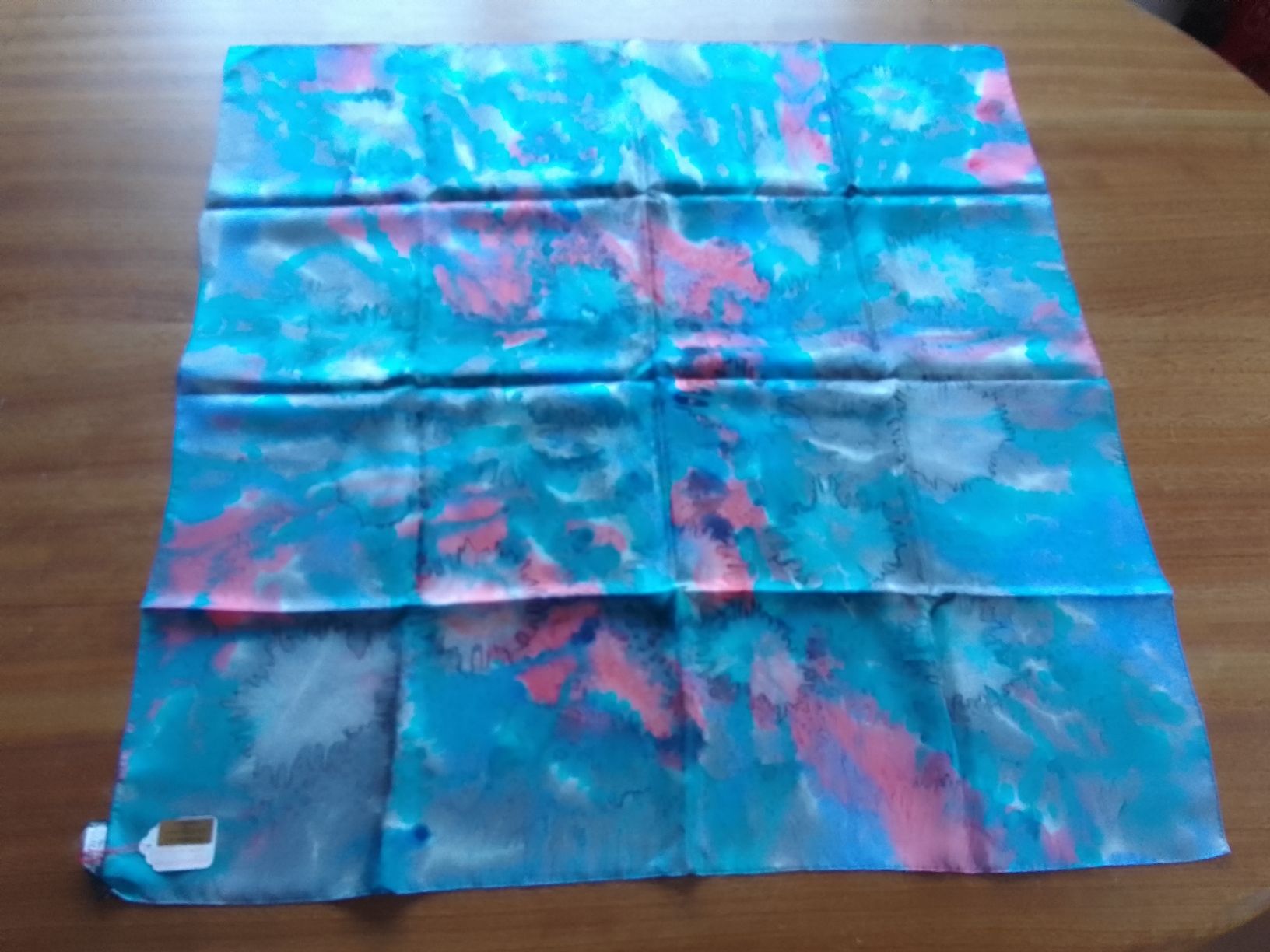 Foulards, Tücher & Schals: Foulard Seide Handbemalt Nr.12 – Neu und originalverpackt aus Ebmatingen von swiss.canadian
