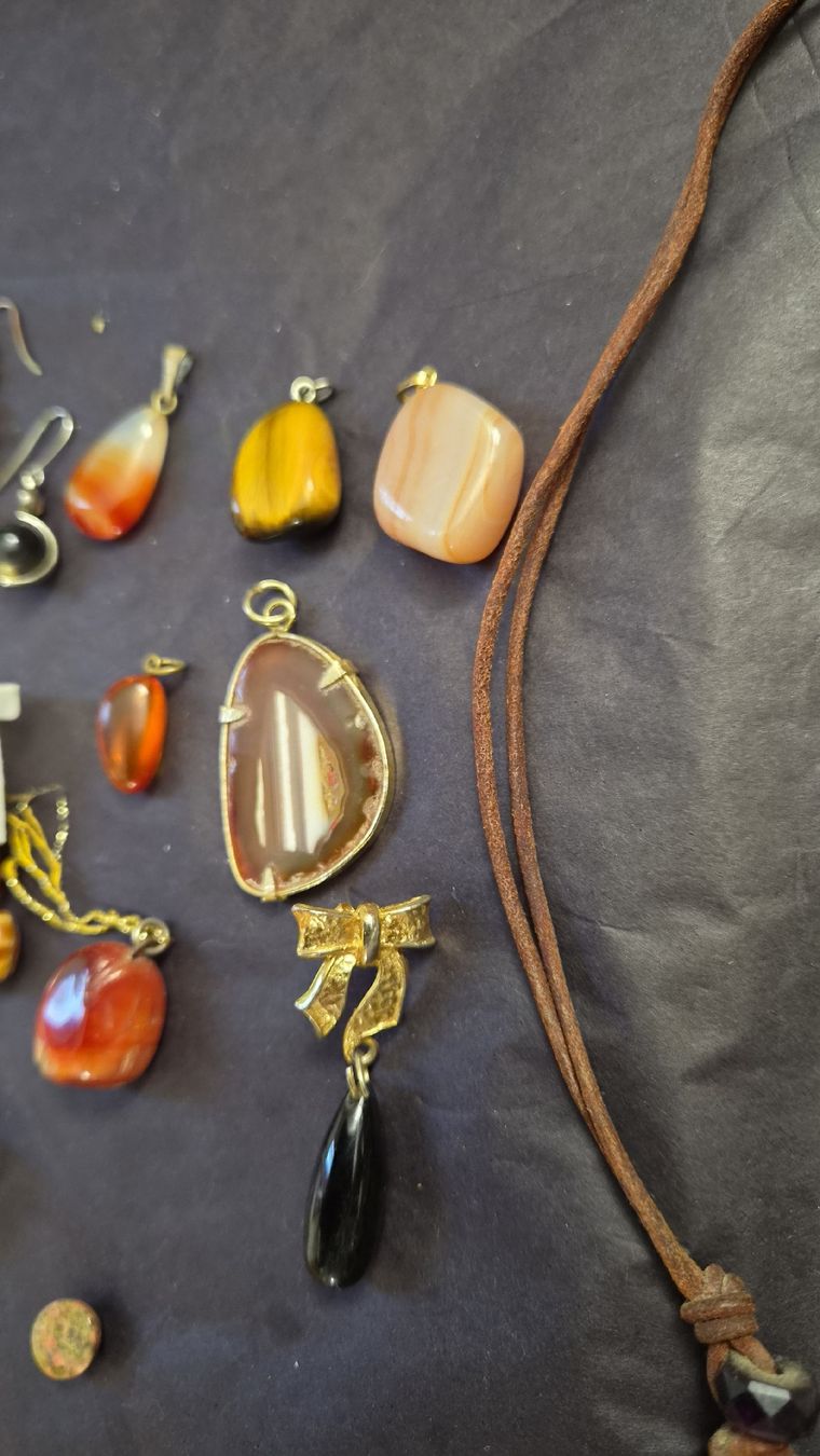 Sonstiger Schmuck: Schmuck Lot Steine Anhänger  – Gebraucht aus Kölliken von Upcycling-by-Mc-TAM 4