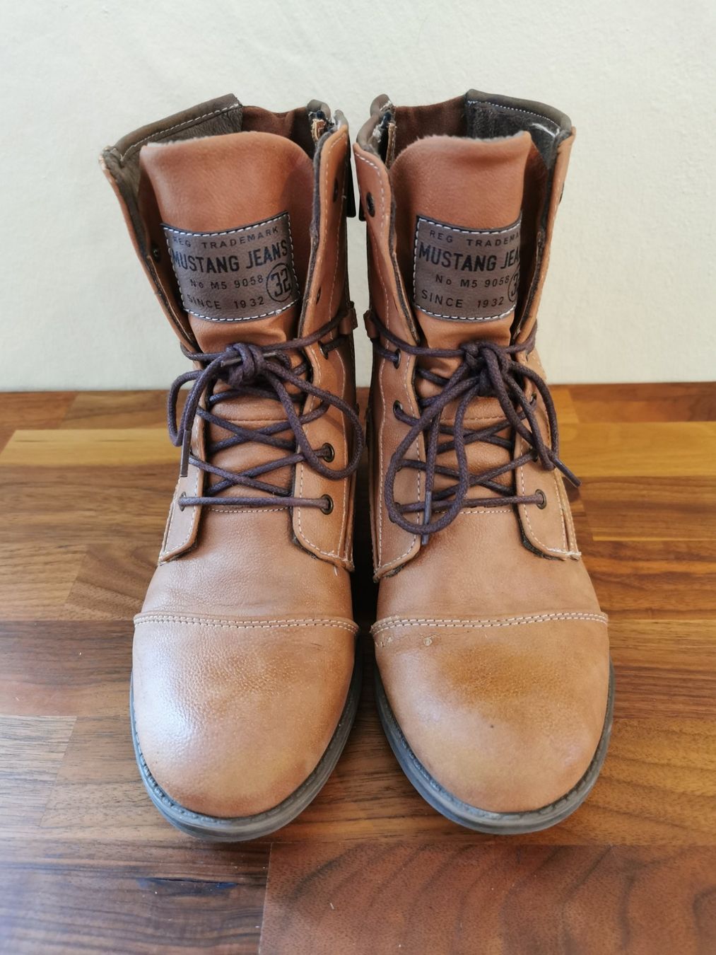 Mustang Scarpe da donna: Mustang; Braune / Cognac Stiefeletten Gr. 37 – Usato da Boniswil venduto da Totomat-Lady 1
