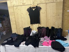 Kleidungspaket  S-M (70)