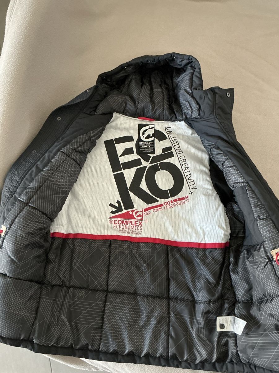 Ecko Jacken: Giacca Eckō mezza stagione – Neu (gemäss Beschreibung) aus Cadenazzo von bor_5v5k 1