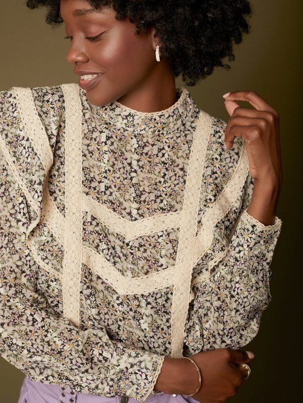 Sezane Camicette: Chiffon Bluse MEISIE, Spitze, Blumenmuster – Usato da Steinhausen venduto da nwe_t8nj