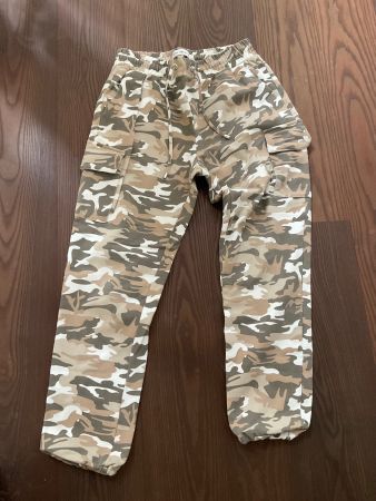 Camouflage-Hose mit Taschen, Grösse S