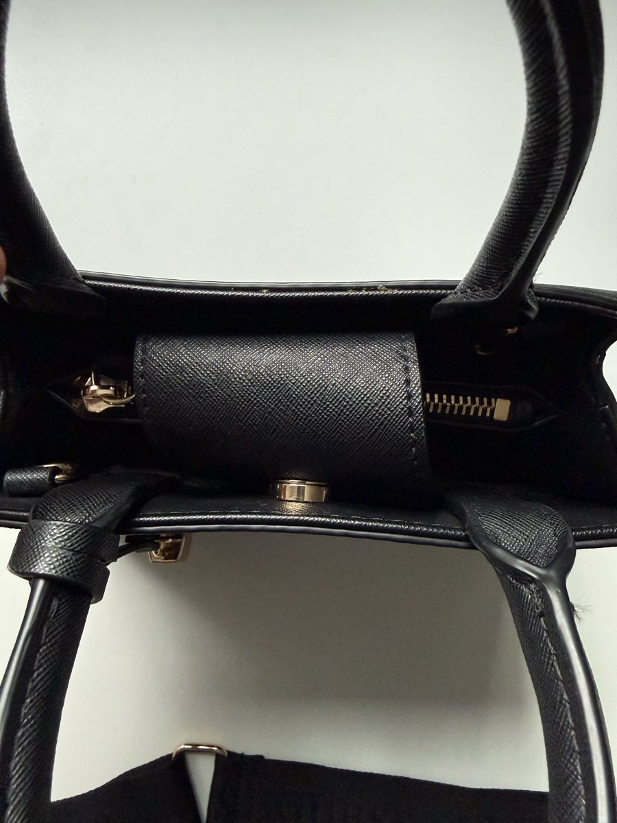 Guess Borse da donna: Handtasche – Usato da Sissach venduto da SwissD 2