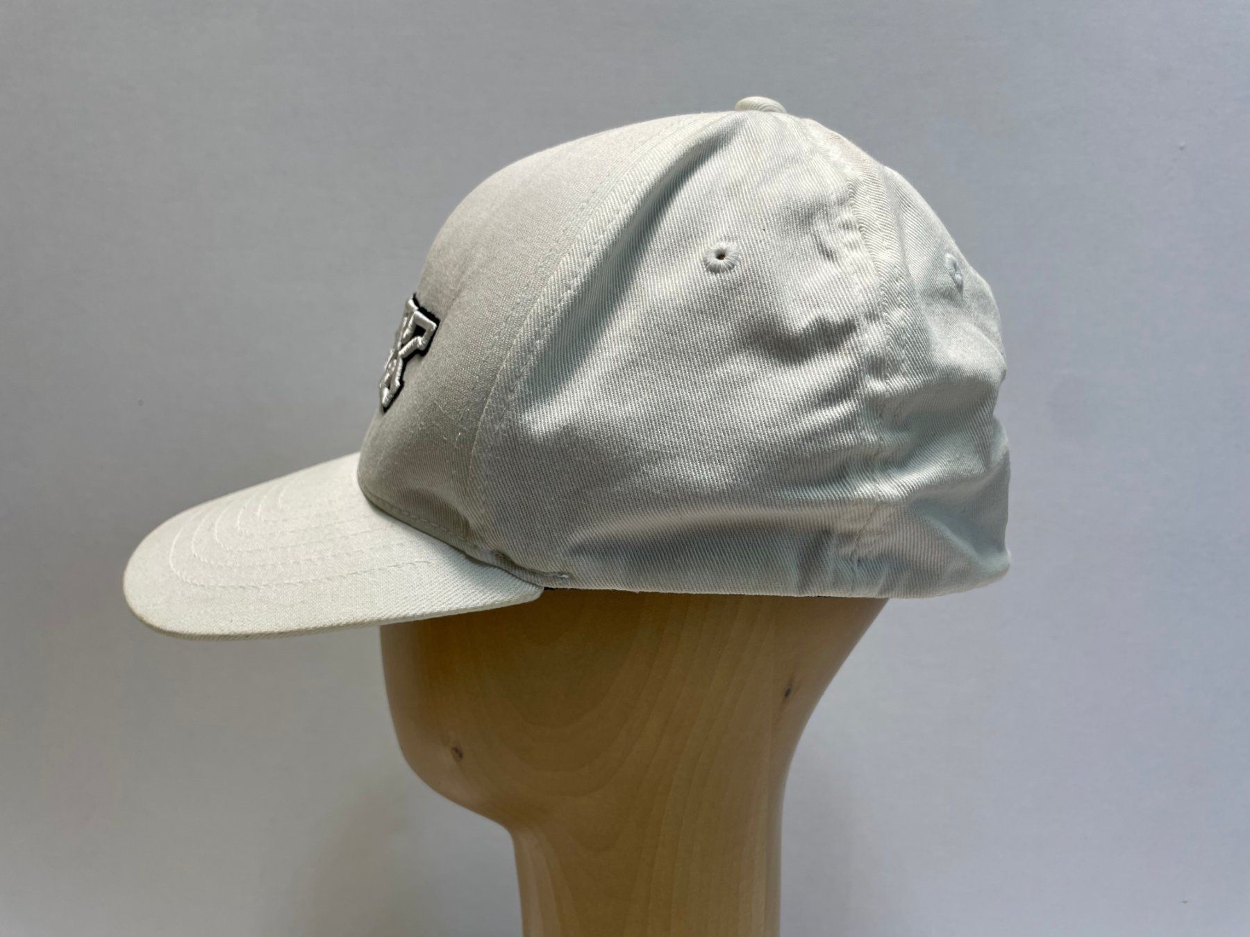 Fox Copricapi, berretti & cappellini: Vintage Y2K FOX Fitted Flexfit Kappe Gr.M – Usato da Zürich venduto da le_souk 1