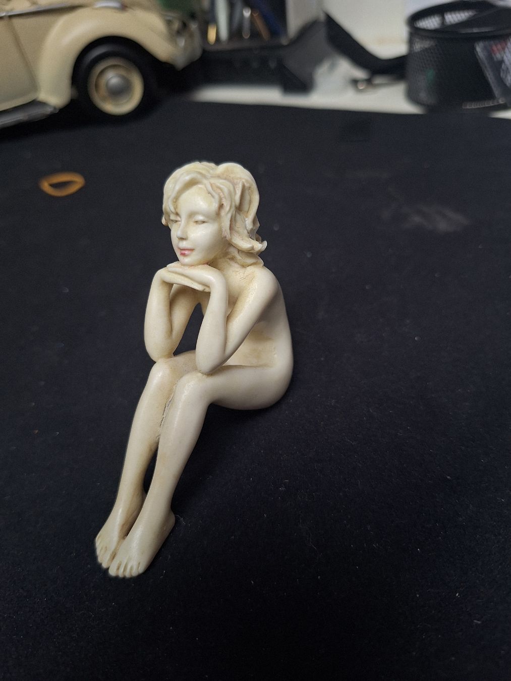 Statuette: Figurine femme assise  – Usato da Crans VD venduto da Yobia8 2