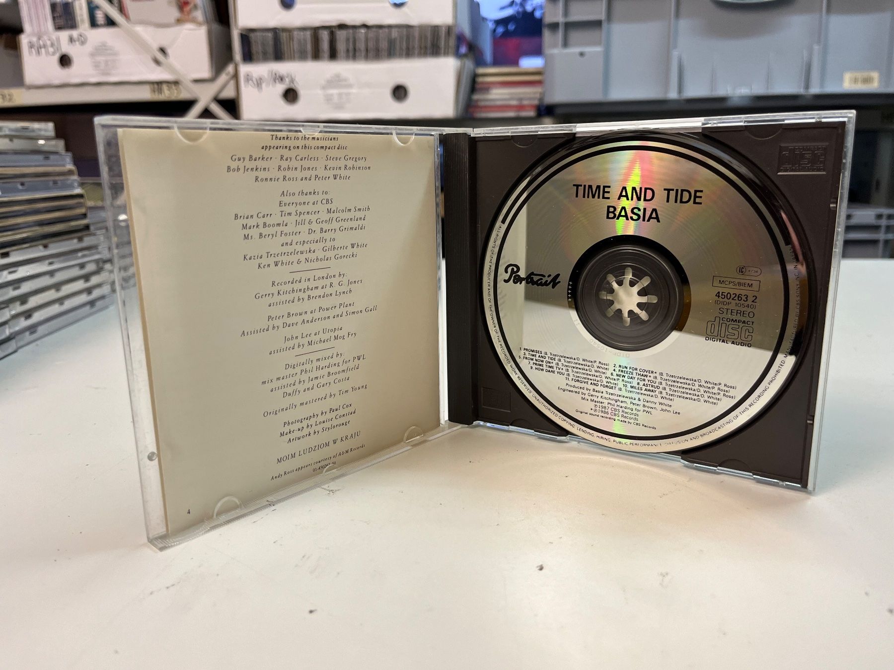 CDs: Basia - Time And Tide (Portrait) - SRA03B – Gebraucht aus Küsnacht ZH von musicalheritage.org 2