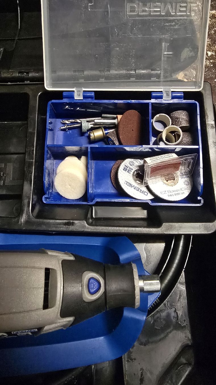 Dremel Schleifen & Polieren: Dremel 3000 – Gebraucht aus Flumserberg Saxli von AFL_8000 4