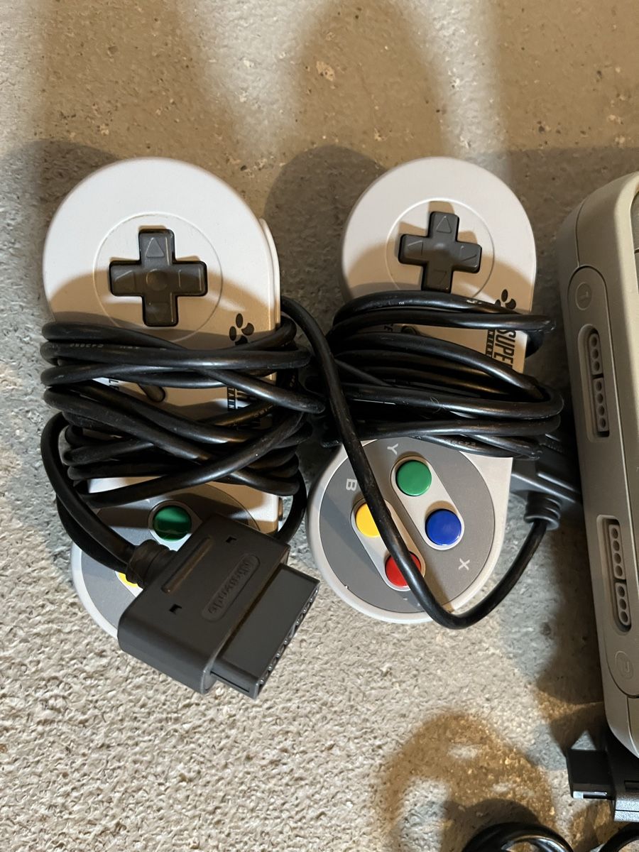 Nintendo Console: Super Nintendo Spielkonsole – Usato da Glarus venduto da Kathrin-1988 2