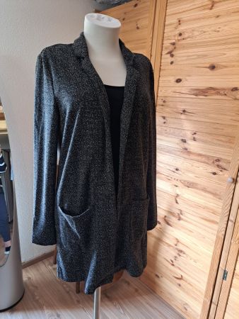 Leichte Jacke in Melange Optik, Gr. 40. Top Zustand !