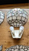 Lampe Tiffany Stil Glas Schirm weiss/irisierend