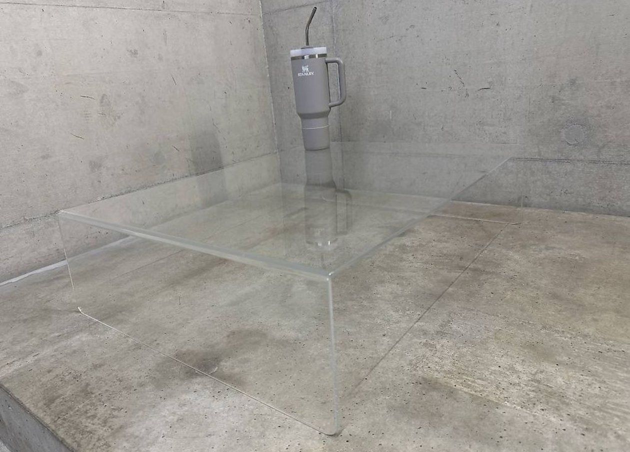 Tische: Plexiglas Couchtisch – Gebraucht aus Zürich von seconda_chance 4