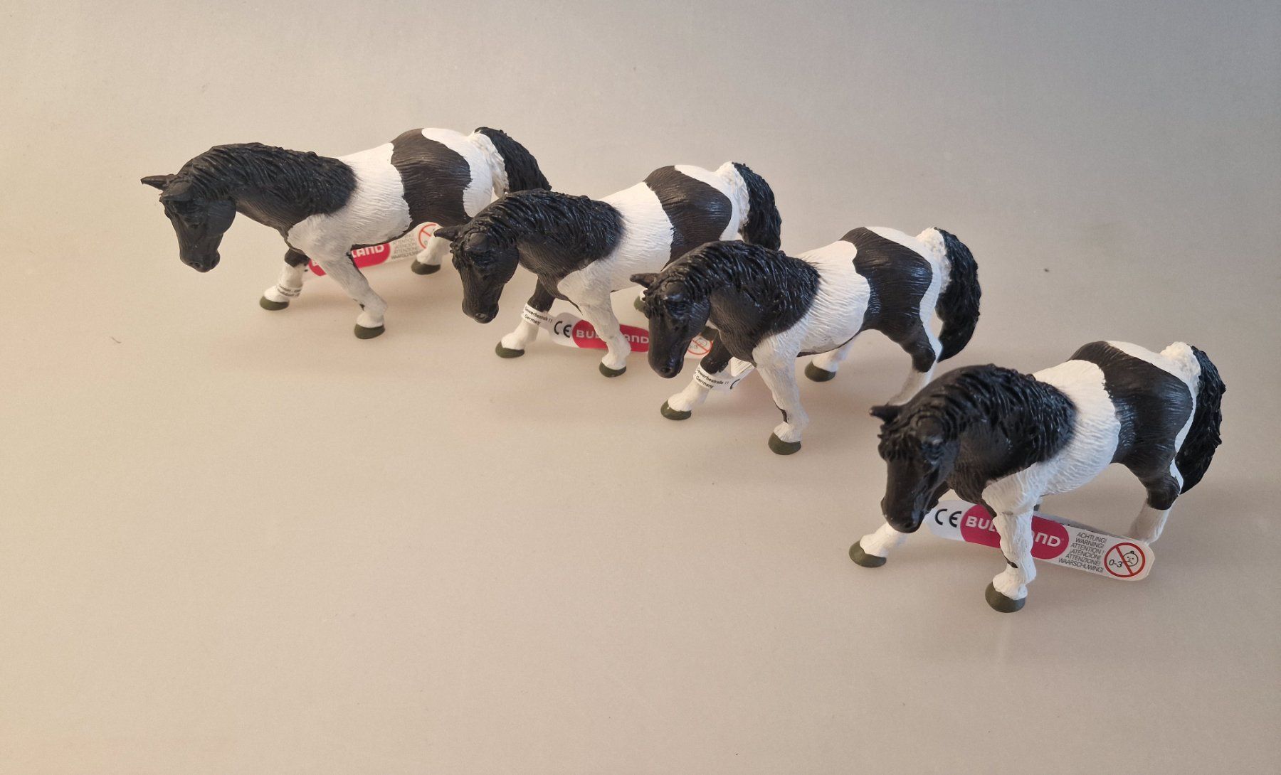 Bullyland Giocattoli: Bullyland Pferde  4 Stk. Neu – Nuovo e nell'imballaggio originale da Oberuzwil venduto da aseinkaufswelt 1
