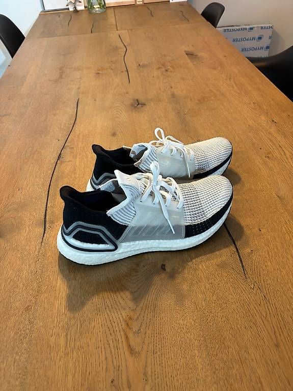 Adidas Herrenschuhe: Adidas Ultraboost 19 Core Black Cloud White Gr. 43 – Neu (gemäss Beschreibung) aus Bern von TimRbz 1