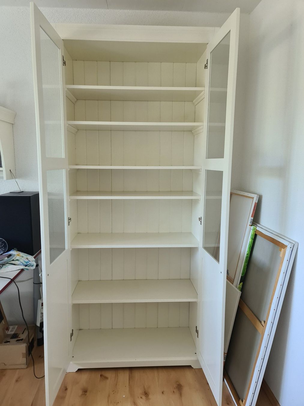 Ikea Armoires: Vitrine  / Schrank IKEA Hemnes – D'occasion à Leimbach AG par Mops04 1