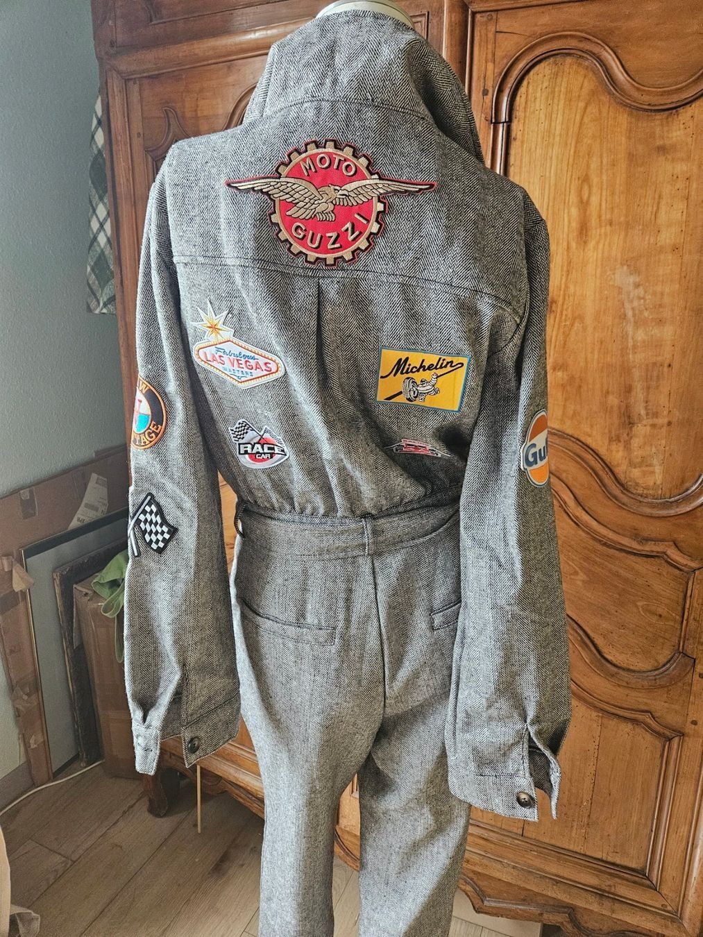 Tute: combinaison Pilote esprit vintage 40 course automobile – Nuovo e nell'imballaggio originale da Thônex venduto da lacomtessedesfees 4