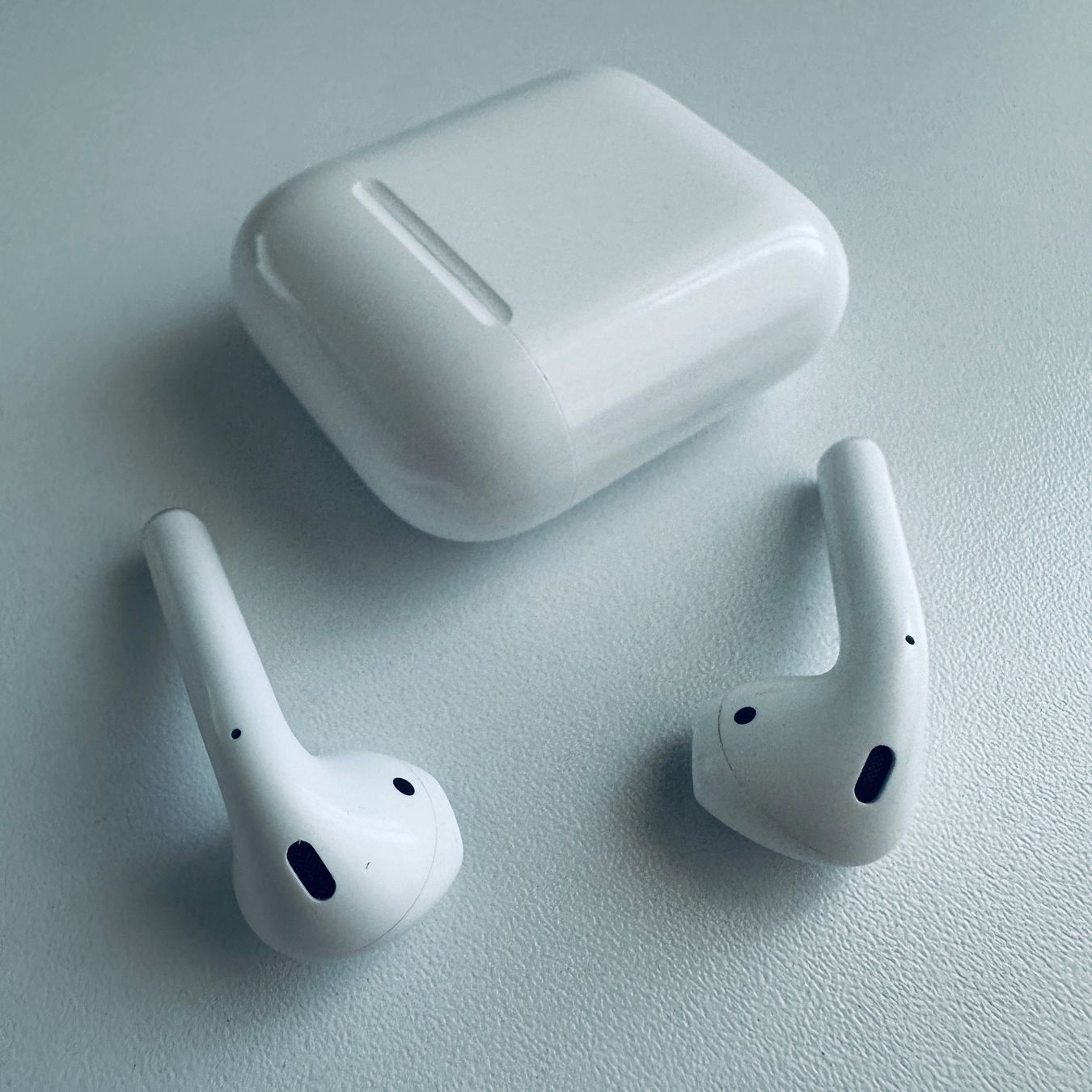 Apple Cuffie: Original Apple AirPods 2 Kopfhörer Wireless Lightning Kabel – Usato da Basel venduto da MY.AIRPODS.SHOP 8