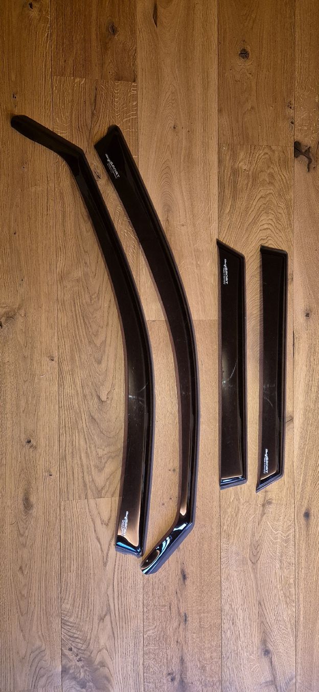 Audi Alle Autoersatzteile: Audi A4 B6 Avant Windabweiser Vorne + Hinten – Gebraucht aus Saanen von 1997MK4 1
