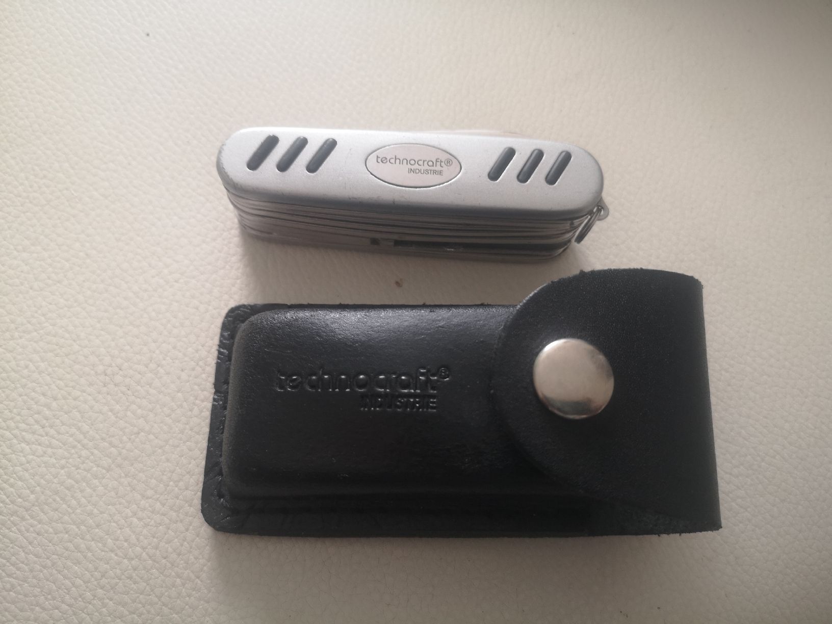 Coltelli tascabile: Technocraft Sackmesser, Multitool, mit Etui! – Usato da Belp venduto da mar_76s8 7
