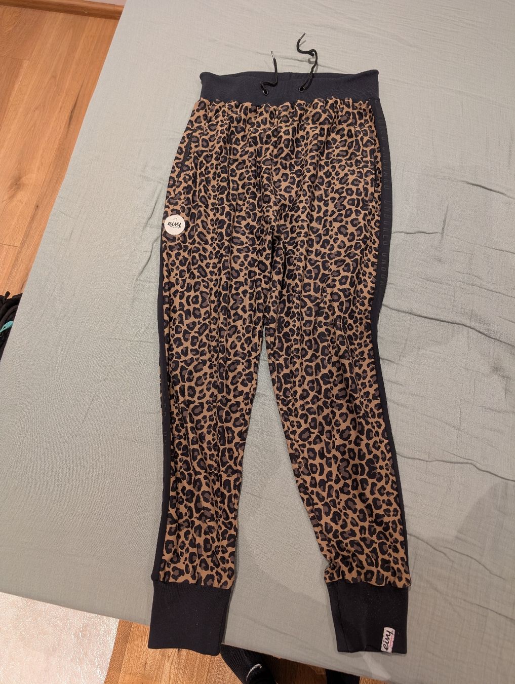 Pantaloni: Eivy Trainerhose – Usato da Magden venduto da mightykels