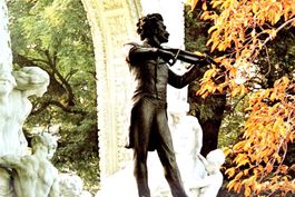 HERBERT KARAJAN: Johann & Josef Strauss
