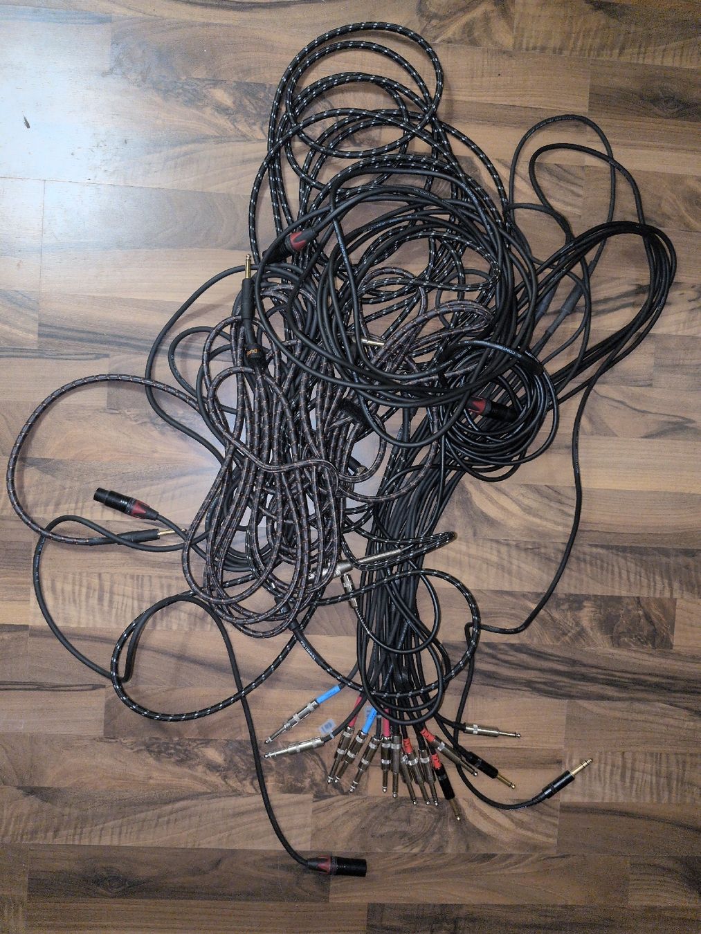 Cavi: 10 verschiedene Audio Kabel – Nuovo (secondo la descrizione) da Nussbaumen AG venduto da off_6rdl