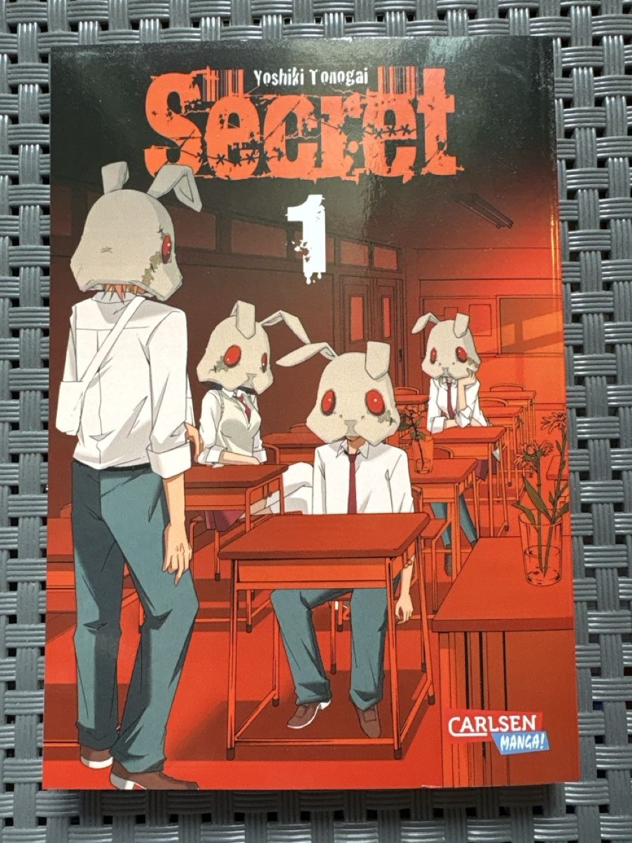 Fumetti: Secret 1  – Usato da Zürich venduto da Luisashyale