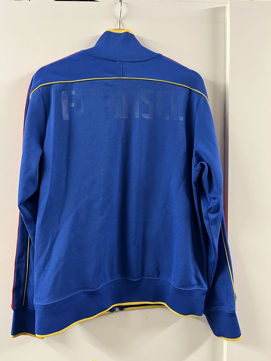 Nike Giacche: FC Basel Trainerjacke Nike Grösse L – Usato da Hunzenschwil venduto da sputnik26 2