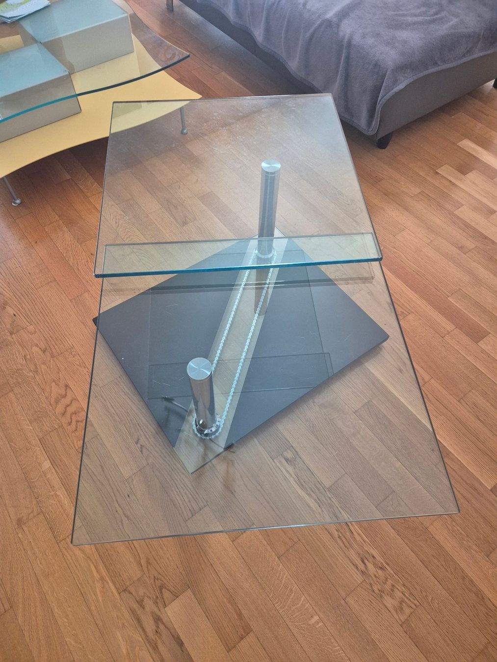 Tische: Couchtisch Glas – Gebraucht aus Birmensdorf ZH von cyr_5nfn 3