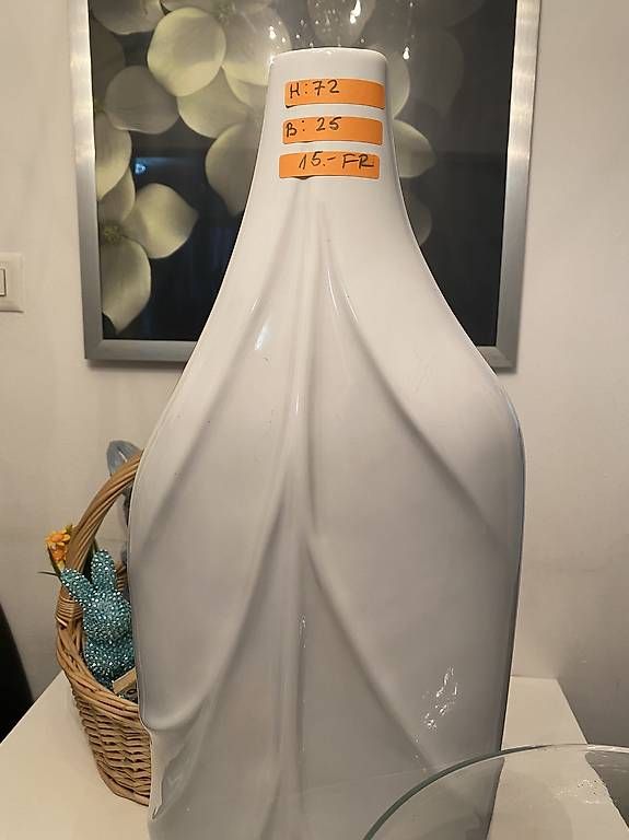 Vasi & Recipienti: Vase – Usato da Zürich venduto da MAJAM65