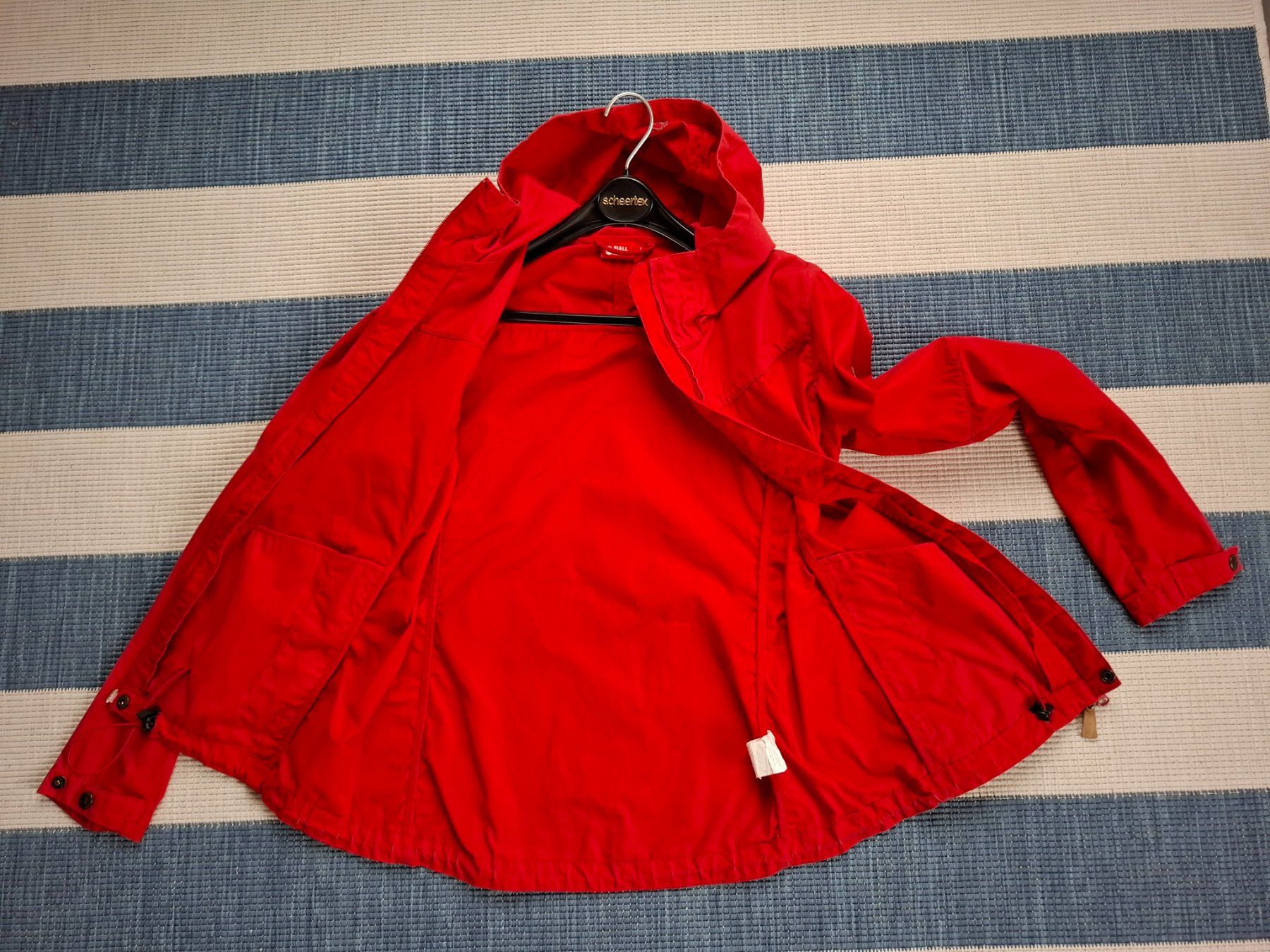 Fjällräven Giacche: Fjällräven Jacke rot Grösse S – Usato da Utzenstorf venduto da ruby_100 2