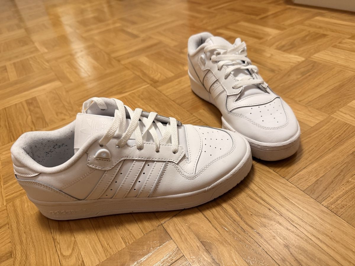 Scarpe da uomo: Adidas Rivalry Low Sneaker – Nuovo (secondo la descrizione) da Rotkreuz venduto da kte_y7fs 2