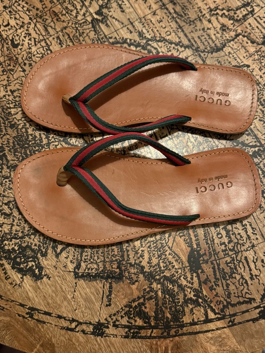 Gucci Scarpe da uomo: Gucci Web Stripe Leather Flip Flops Sandals – Nuovo (secondo la descrizione) da Versoix venduto da pen_6hgs 8