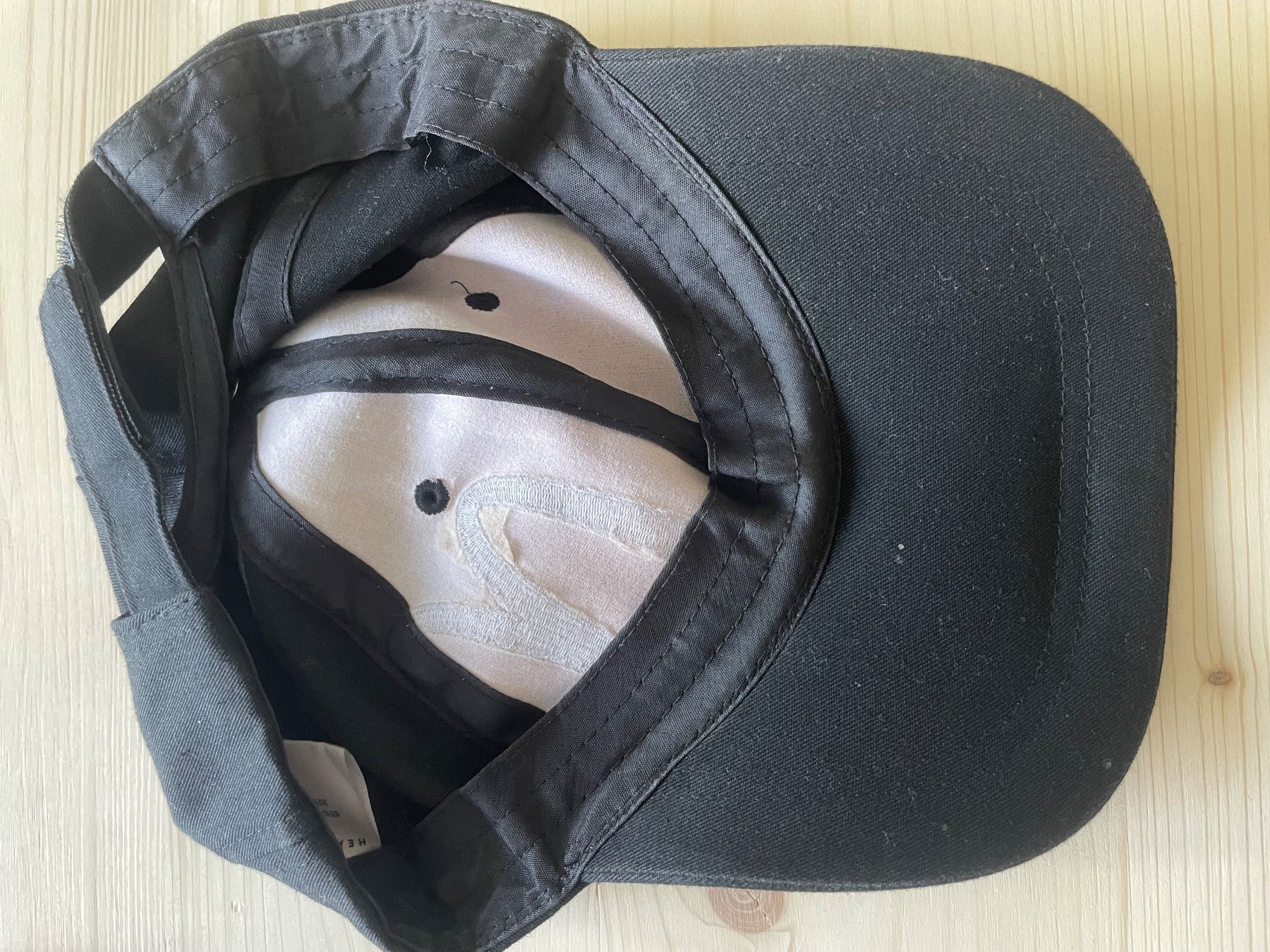 Altro in  Abbigliamento & Accessori: Schwarze Cap Mac Donalds – Usato da Uznach venduto da nat_z9bb 1