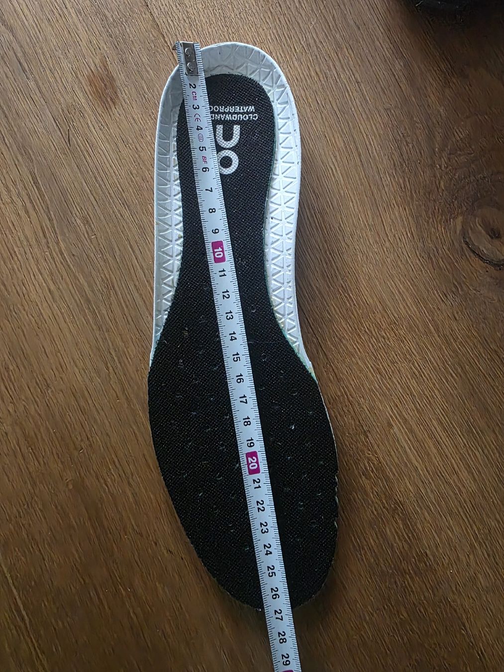 On Chaussures femmes: On Cloudwander Waterproof, Schwarz, Grösse 40.5 – Neuf (Voir description) à Igis par LinPG 1