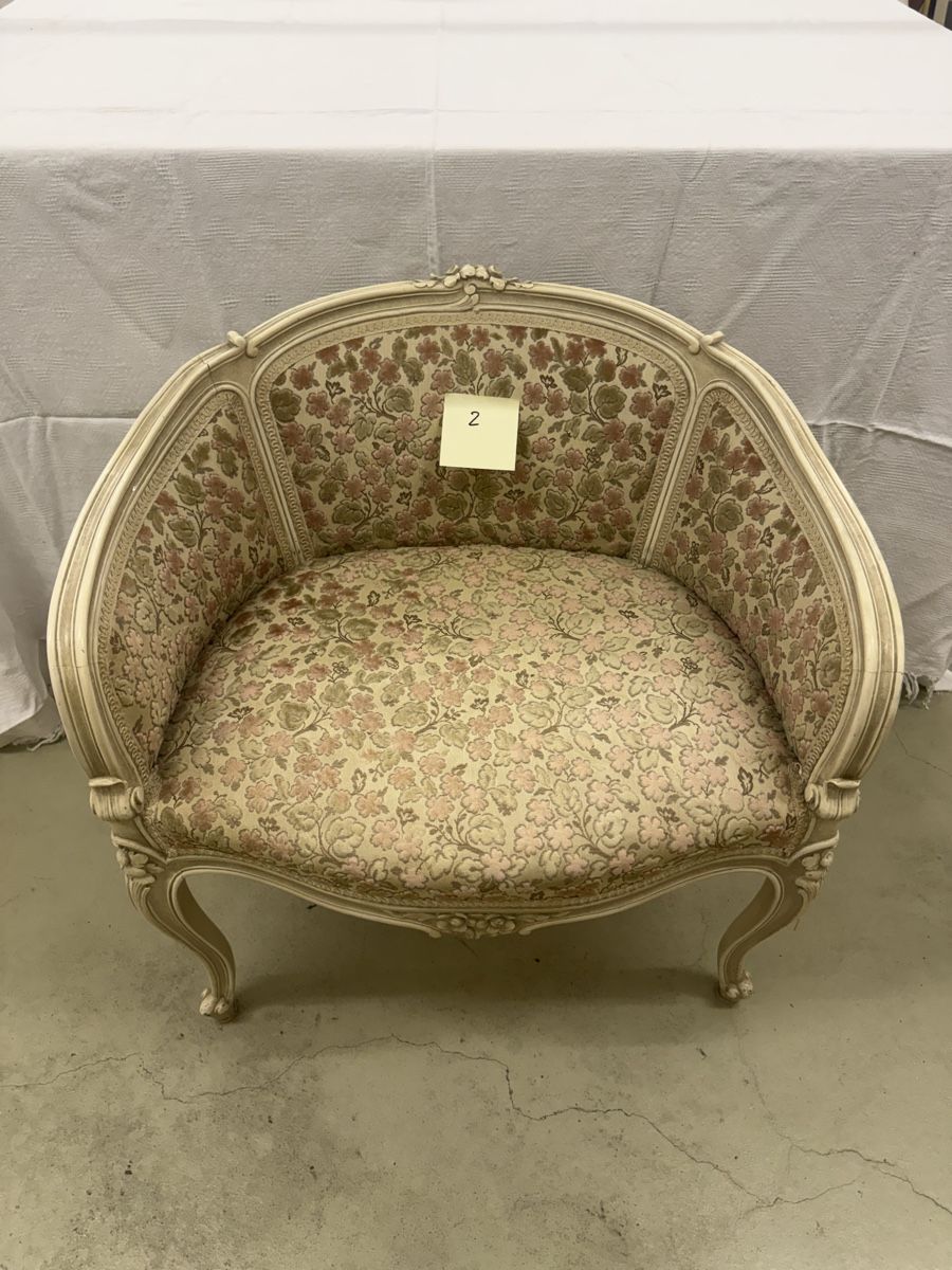 Poltrone: Sofa Louis XV Stil gepolstert cremefarben mit Blumenmuster – Usato da Schlieren venduto da nan_7src