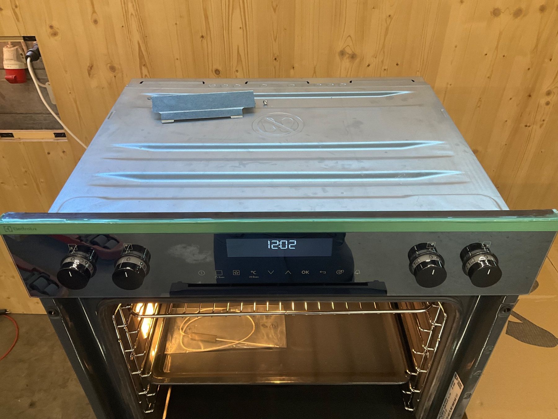 Electrolux Cucine: 040 Electrolux EH6GL40XCN Herd mit GK56CN Elektrokochfeld – Nuovo (secondo la descrizione) da Derendingen venduto da Meisterstuecke 7