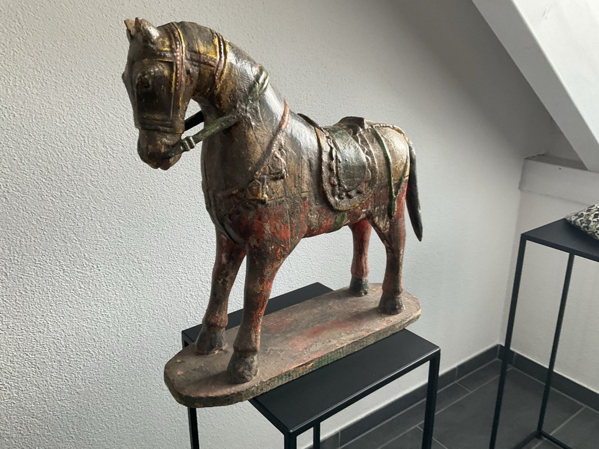 Figuren: Holzpferd – Gebraucht aus Freienstein von uh8427