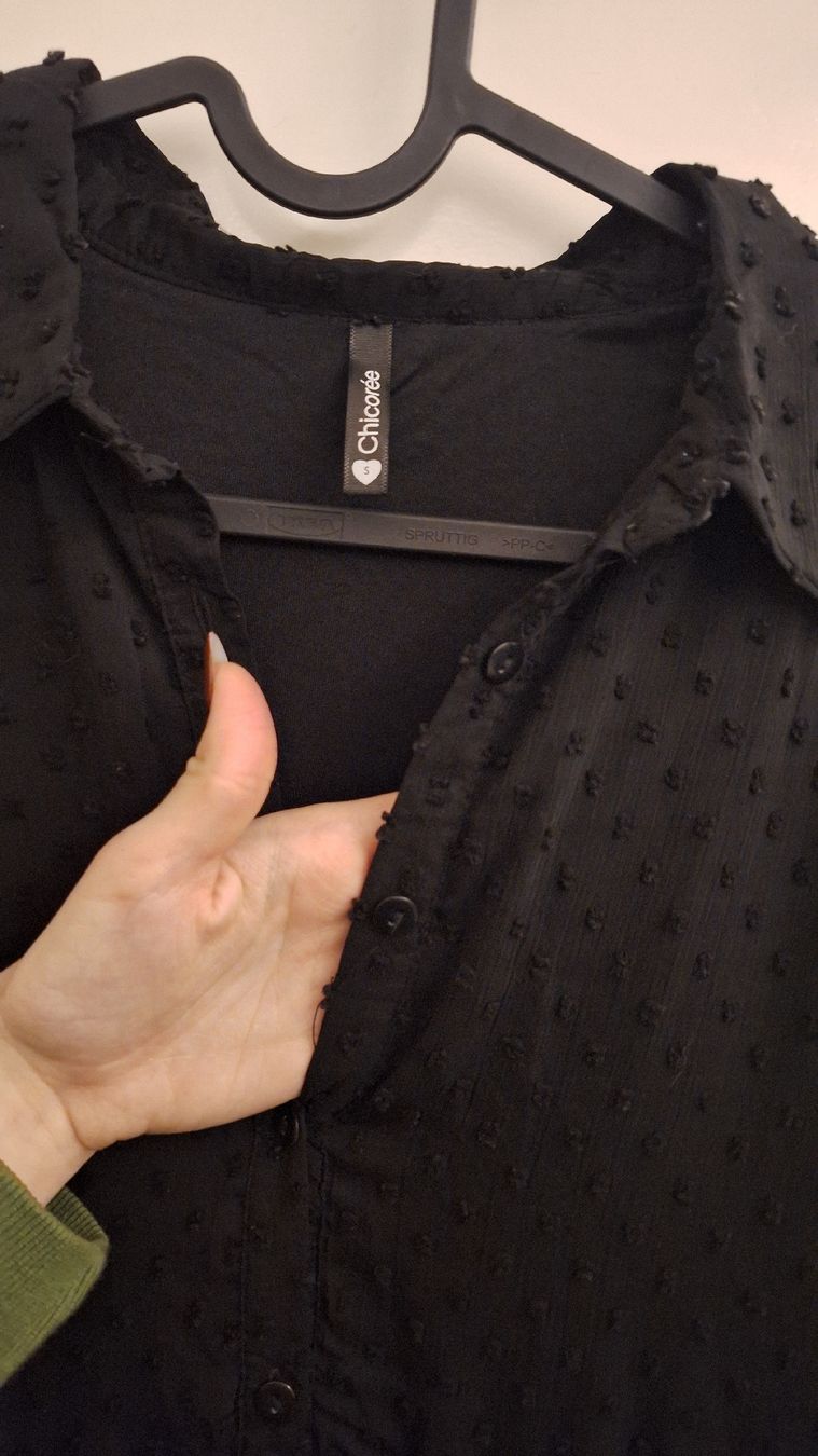Robes: Schwarzes Chiffonkleid mit Punkten – Neuf (Voir description) à Winterthur par _lxeah 2