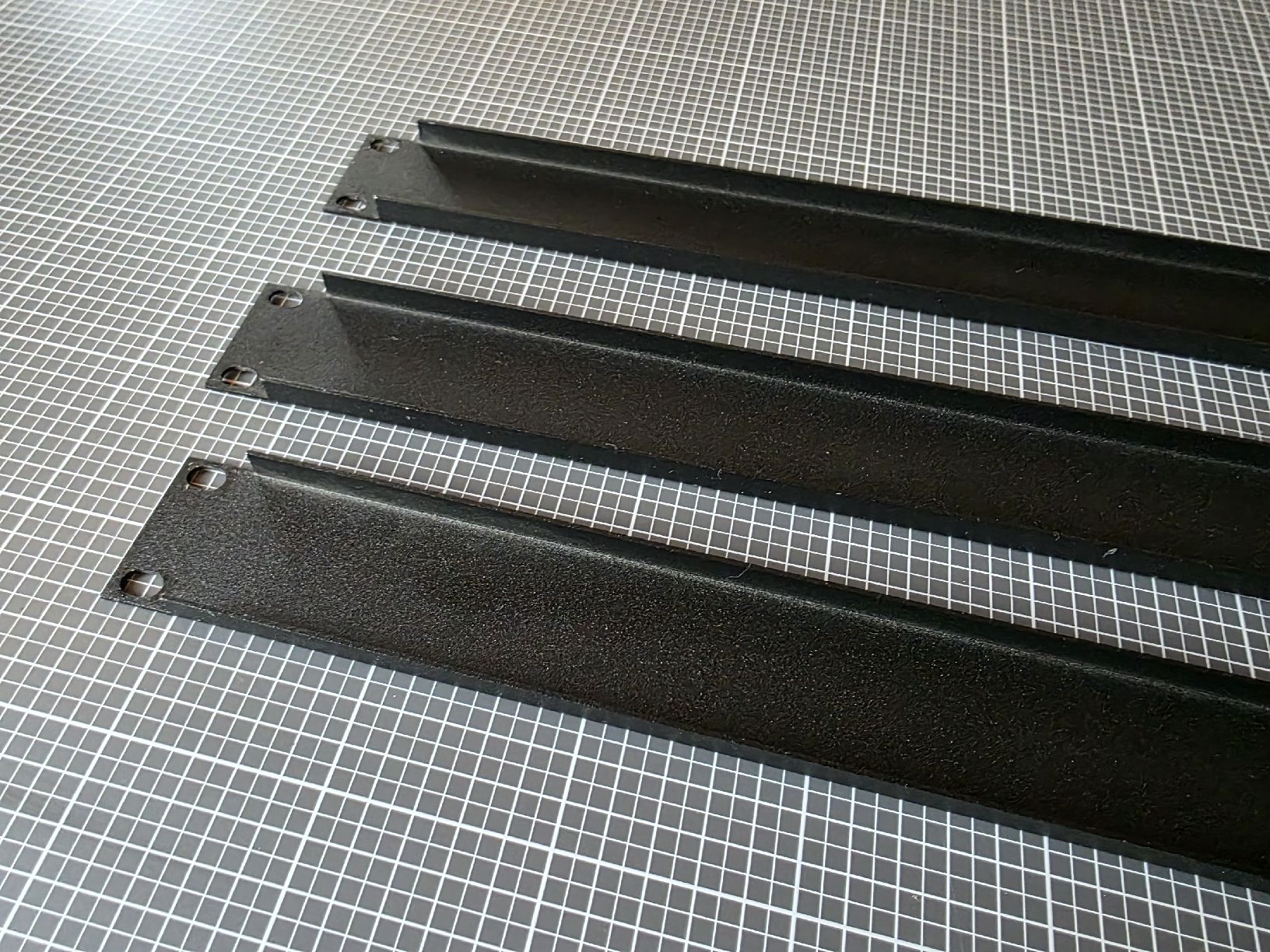Altri accessori: 1HE 19" Rackblenden  – Usato da Uerzlikon venduto da Chalb0815 1