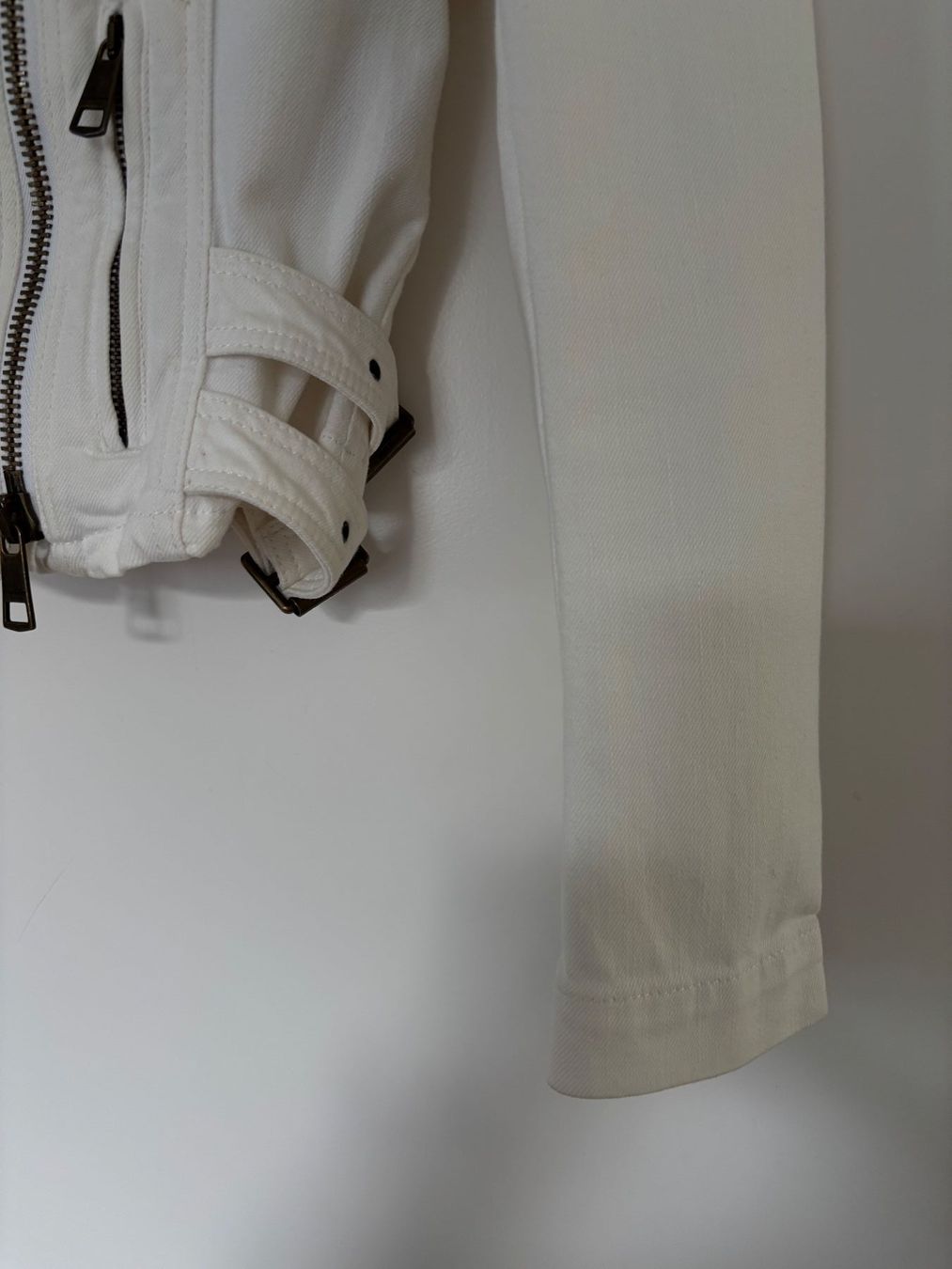 Burberry Jacken: BURBERRY  eelastische Bikerjacke 34, hellblau – Gebraucht aus Herrliberg von mayfi 4